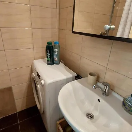 In Location On Center Apartment *